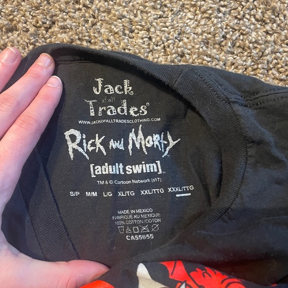 Rick & Morty Tshirt - Picture 3 of 3